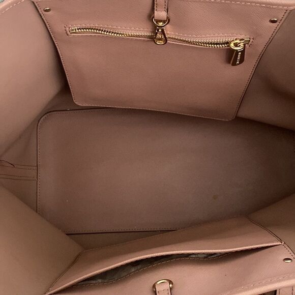 COPY - - Michael Kors Leather Large Jet Set Travel Tote - Picture 9 of 10